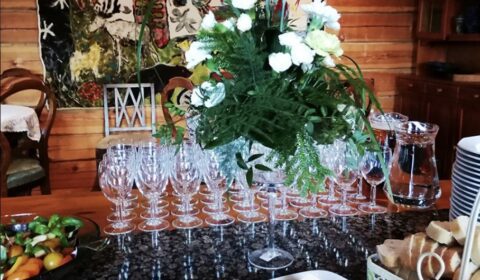 Catering food and table setup at Kivitasku Event Venue Villa in Muurame