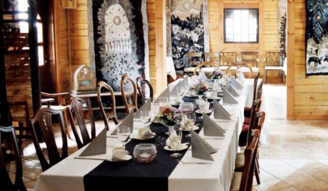 Catering and dining setup at Kivitasku Event Venue Villa in Muurame